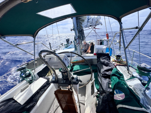 After 28 days and over 3900 nautical miles, the Around the Americas crew made it to Hil…