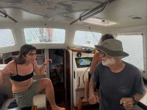 After 28 days and over 3900 nautical miles, the Around the Americas crew made it to Hil…